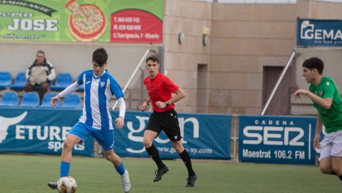 Povestea fotbalistului de 17 ani din Vinaros care face senzație în Comunidad Valenciana! „Îmi place mâncarea românească, vreau să joc în Superliga" | FOTO EXCLUSIV