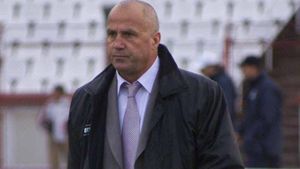 "Lăcătuș trebuie să ghicească echipa învingătoare"