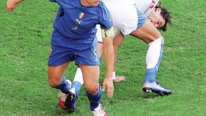Cannavaro ne laudă