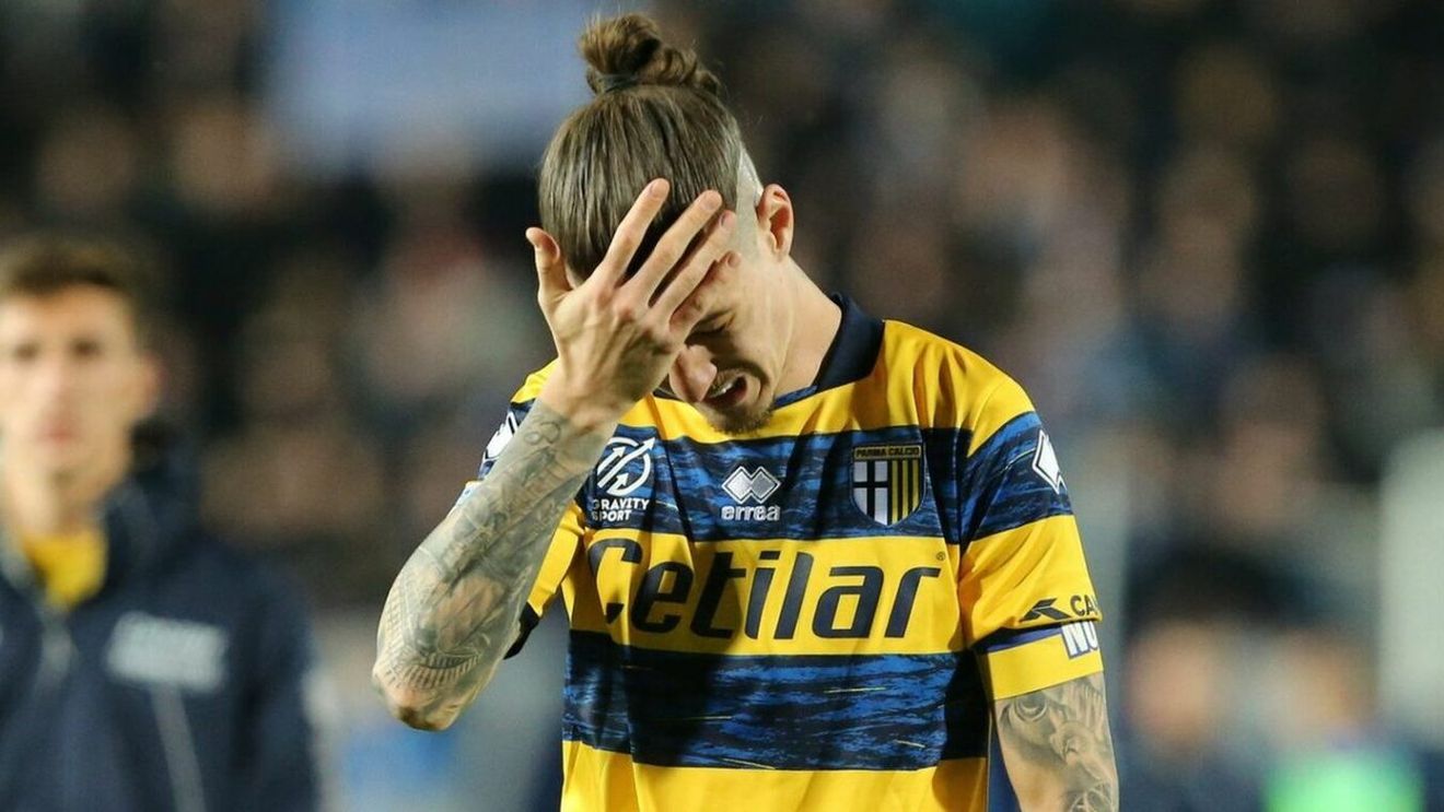 Panică pentru Edi Iordănescu: Dennis Man s-a accidentat cu o lună înaintea primelor partide ale României din preliminariile CE 2024! Care este situația fotbalistului de la Parma