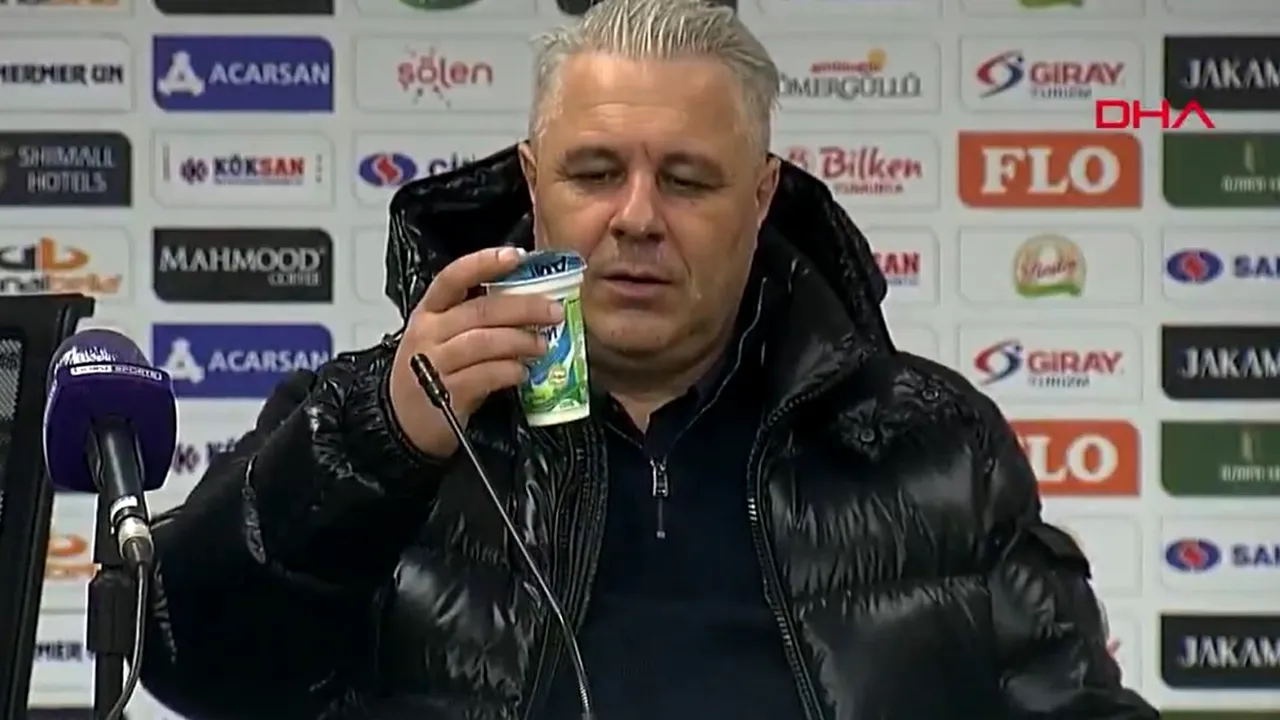 Marius Șumudică, spectacol la conferința de presă ca lider al Turciei! A sărbătorit cu ayran | VIDEO