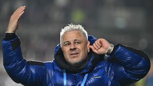 S-a aflat ce le-a spus Marius Șumudică fotbaliștilor când i-a strâns la centrul terenului, după Rapid București - Farul Constanța 5-0