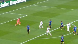 Neymar s-a făcut de râs cu Atalanta! Starul brazilian a ratat incredibil! Thomas Tuchel și-a pus mâinile în cap | VIDEO