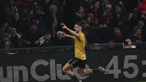 Au început negocierile finale dintre Genoa și Tottenham pentru Radu Drăgușin. Decizia luată de fundașul central după ce i s-a transmis că Ange Postecoglou îl vrea cu orice preț