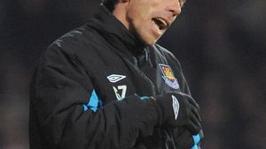 Probleme la West Ham!** Datorii de 100 de milioane de lire!