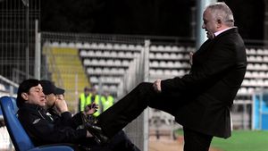 Adrian Porumboiu, atac fără milă la adresa lui Cristi Balaj: „Lacheul tot lacheu rămâne toată viața!”