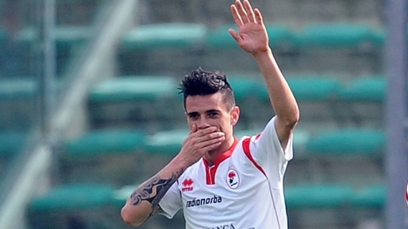 Adrian Stoian, antrenat la Bari de Devis Mangia. Ce spune italianul despre noua achiziție a FCSB-ului: "Îl cunosc bine, are calitate, dar nu-l putem compara cu el"