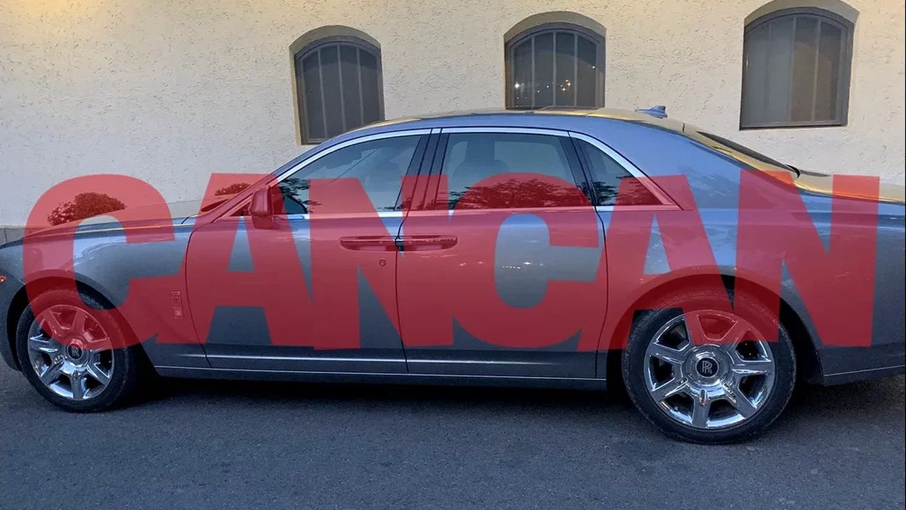 Laurențiu Reghecampf și Corina Caciuc și-au făcut apariția la botez la bordul unui bolid de lux. Cât costă bijuteria din garajul tehnicianului român