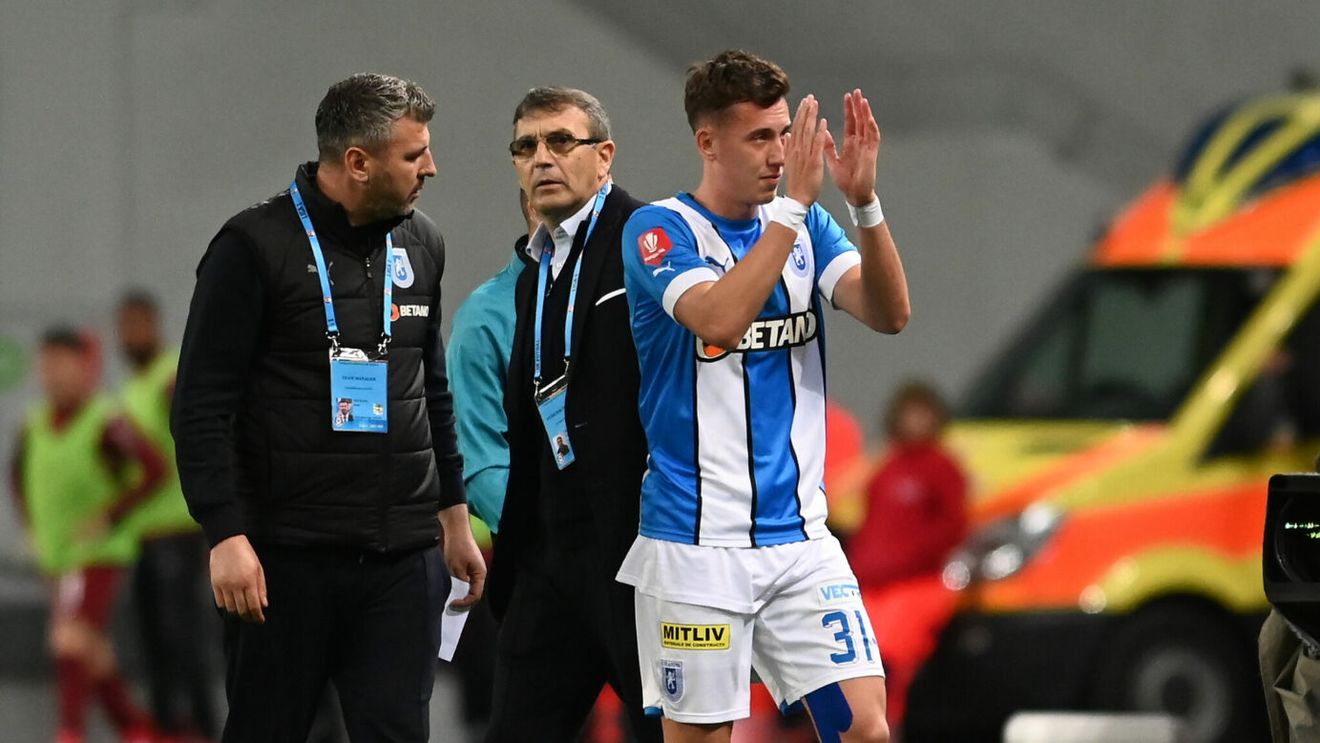 Alertă la Universitatea Craiova! Doi jucători abia reveniți de la echipa națională s-au accidentat în meciul cu CFR Cluj, iar Eugen Neagoe a fost nevoit să facă două schimbări în prima repriză