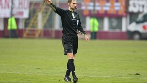 ANALIZĂ‚ |** Prea multe coincidențe în meciurile arbitrate de Tudor