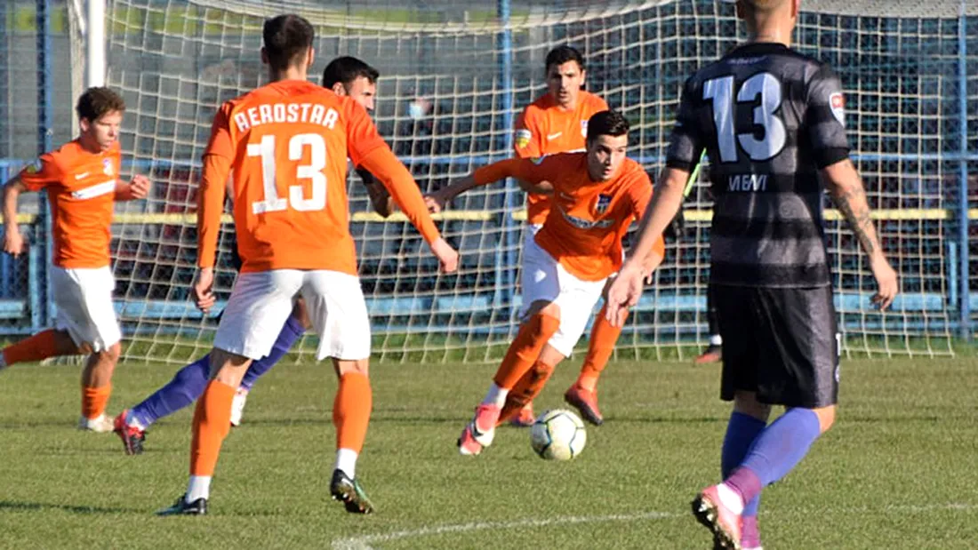 Derby-ul ultimelor locuri din Liga 2, Aerostar Bacău vs. Unirea Slobozia, l-a pus în gardă pe Daniel Munteanu: ”Întâlnim o echipă bună.” Moldovenii au primit rezultatele testelor COVID-19 și nu pot conta pe un jucător de atac