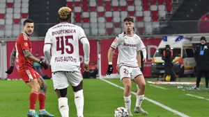 A luat banii de la Dan Șucu și i-a investit pentru părinții lui. „Perla lui Gică Hagi”, gest din inimă