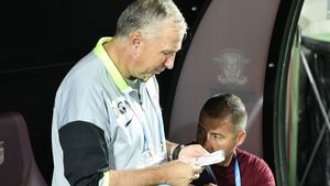 Fotbalistul atacat de Dan Petrescu pleacă din Cluj: „Ce să îi facem? Îl trimitem în străinătate”