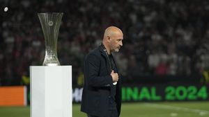 Vincenzo Italiano, extrem de dezamăgit după Olympiacos - Fiorentina 1-0. Italienii pierd a doua finală europeană consecutivă