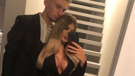 Nu-i merge bine la fotbal, dar a dat lovitura în iubire! Vanessa, iubita lui Denis Drăguș, s-a tunat și i-a înnebunit pe belgieni | FOTO