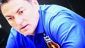 Ilie Stan se teme că e lucrat!** Jucătorul pe care îl bănuiește că-i face jocurile lui Mihai Stoica! "Ce e cu el? Nu vreau să cred asta, dar..."