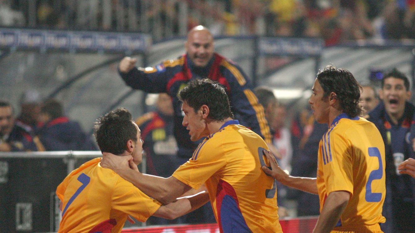 EXCLUSIV | Model pentru actuala generație! Florentin Petre a povestit cum s-a trăit EURO 2008: "Ieșeam pe hol și cântam imnul, toată echipa!"