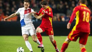 Nu mai crede nimeni în scuzele lui Pițurcă:** "E hilar să spui că jucătorii sunt obosiți sau în cădere fizică! Am fost martori la jocul Olandei"