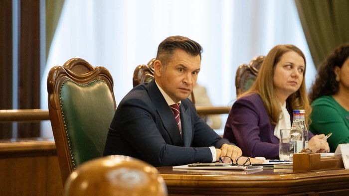 Fostul ministru al Sportului avertizează după decizia dată de UEFA: „Nu ar face decât să le sufle în pânze extremiștilor!”