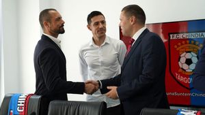 Vin banii la Chindia! Alocare suplimentară de la Consiliul Județean Dâmbovița pentru stingerea urgentă a litigiilor cu foștii jucători. Clubul va avea în câteva zile și un autocar personalizat