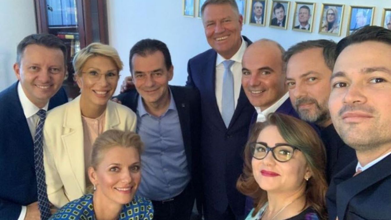 Klaus Iohannis s-a întâlnit astăzi cu liderii PNL: "Pregătim depunerea candidaturii"