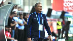 Emil Săndoi nu se sperie de CFR Cluj și Dan Petrescu: „Mergem încrezători. Orice e posibil”. Poli Iași nu a primit gol de trei etape: gânduri de play-off în Copou