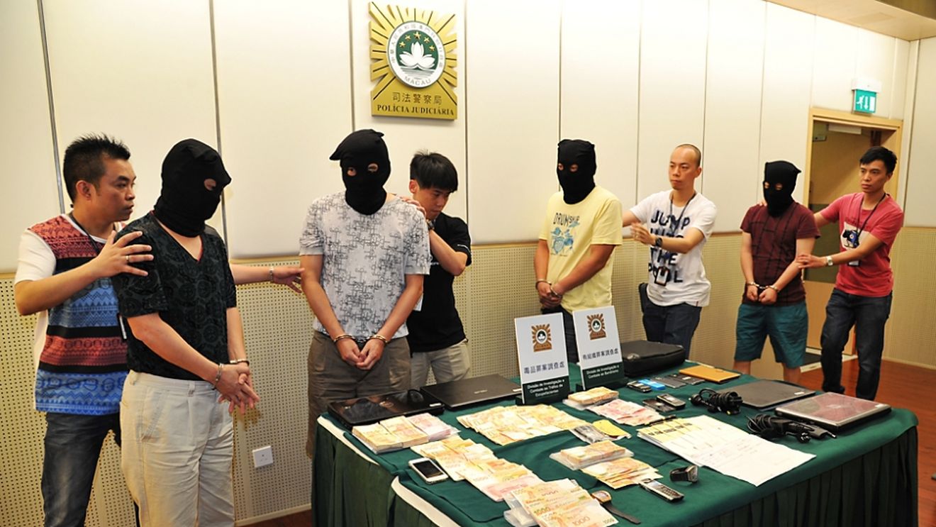 Poliția din Macau a descoperit cel mai puternic sindicat de pariuri ilegale: 645.000.000 de dolari plasate pe piața neagră în prima săptămână a CM