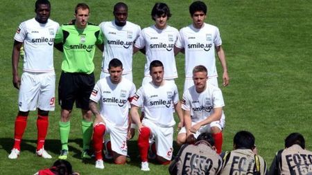 Imaginea sezonului. FOTO Prima echipă care a început meciul în "4-3-0". Protest unic pentru Leiria