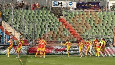 Piți: "Aveam nevoie de Lazăr în Luxemburg, contra Franței ne vom APĂ‚RA!"** Cine va intra la mijlocul terenului