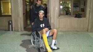 Dezastru pentru Rapid! Albion Rrahmani va fi operat! Giuleștenii au anunțat cât va lipsi atacantul din Kosovo: „Accidentarea e destul de gravă!”