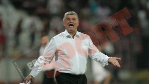 "E extraordinar pentru fani că am dat 5 goluri! Pe mine mă ingrijorează că am primit 3"