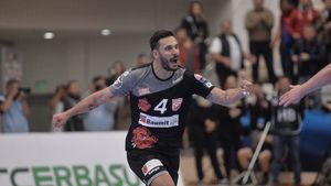 Dinamo, la un pas de o performanță imensă pentru handbalul masculin! Trupa din Ștefan cel Mare a obținut un rezultat bun la Lisabona și are nevoie de o victorie minimă în meciul retur pentru calificarea în „optimile" Ligii Campionilor