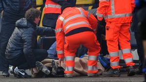 "Lovitura a provocat fracturi ce au îndreptat cutia craniană spre interior"** Vezi cum a decurs operația lui Chivu