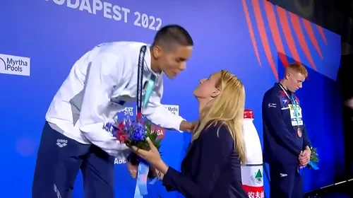 Poveste fabuloasă! De ce nu a reușit Camelia Potec să-l premieze pe David Popovici, la Campionatul Mondial: „I-am dat doar florile” | VIDEO