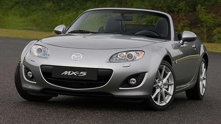 Mazda MX-5, cotată "Cea mai bună mașină sport" în Marea Britanie