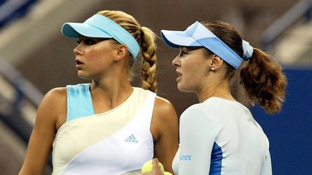 Drama prin care trece Martina Hingis în încercarea de a-și găsi un partener stabil! Fostul lider WTA divorțează pentru a doua oară