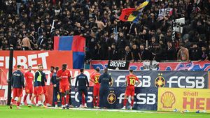 Scene fără precedent după FCSB - Rapid 1-2! Fanii le-au întors spatele fotbaliștilor