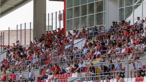 UTA își testează ieftin suporterii la revenirea pe stadion, abonații au prioritate la intrarea pe noul „Francisc Neuman”