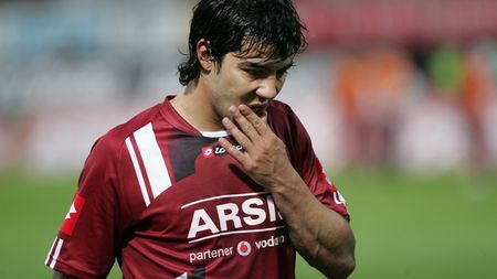 Constantin, OUT!