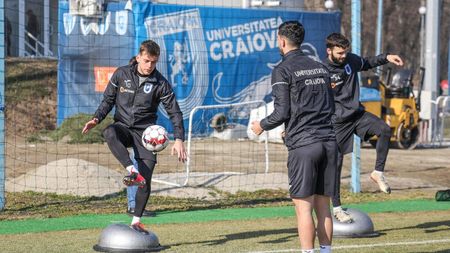 Oltenii au revenit la antrenamente! Reunire pe grupe de câte 3, la solicitarea jucătorilor. Koljic, Cosic şi Acka sunt şi ei prezenţi | FOTO & VIDEO