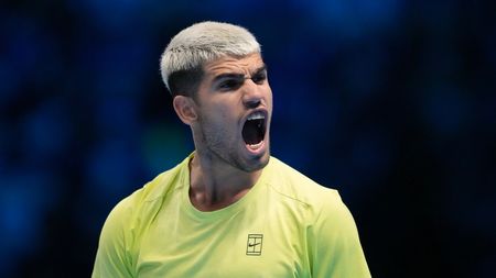 Thriller în al doilea meci disputat de Carlos Alcaraz la Turneul Campionilor! Ce a făcut liderul ATP după ce a cedat primul set: „Am tras mai mult decât el”. VIDEO