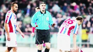 A revenit "Bricheta"!** Deaconu a arbitrat pentru prima dată Rapidul după celebrul scandal