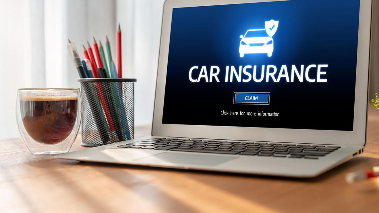 ADVERTORIAL. Asigurarea RCA: cât costă și cum o cumperi fără bătăi de cap