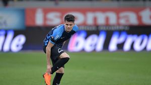 Italienii au dezvăluit negocierile! Ianis, aproape de AS Roma. Hagi poate da un nou tun financiar