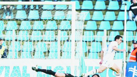 Dinamo fără portari!** Dolha, o lună pe bară!