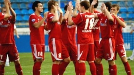 Nu are "numele" lui Dan Petrescu, dar are lumea la picioare după doar trei meciuri:** "A reușit ceva uimitor". Rușii cred că românul va arunca în aer campionatul