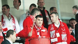 Conducătorii 'complici', **sprijiniți de FRF și LPF