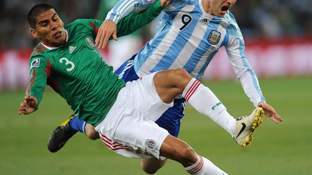 Doi super jucători în Ghencea?** Salcido și Balde au fost propuși la Steaua