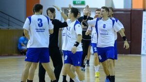 Dinamo, "descălțată" de Știința Bacău la handbal
