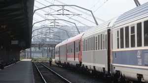 Golgheterul de la vagonul 3. Cel mai dorit jucător din Liga 1 a călătorit nouă ore cu trenul pentru a fi prezent la reunirea echipei sale 